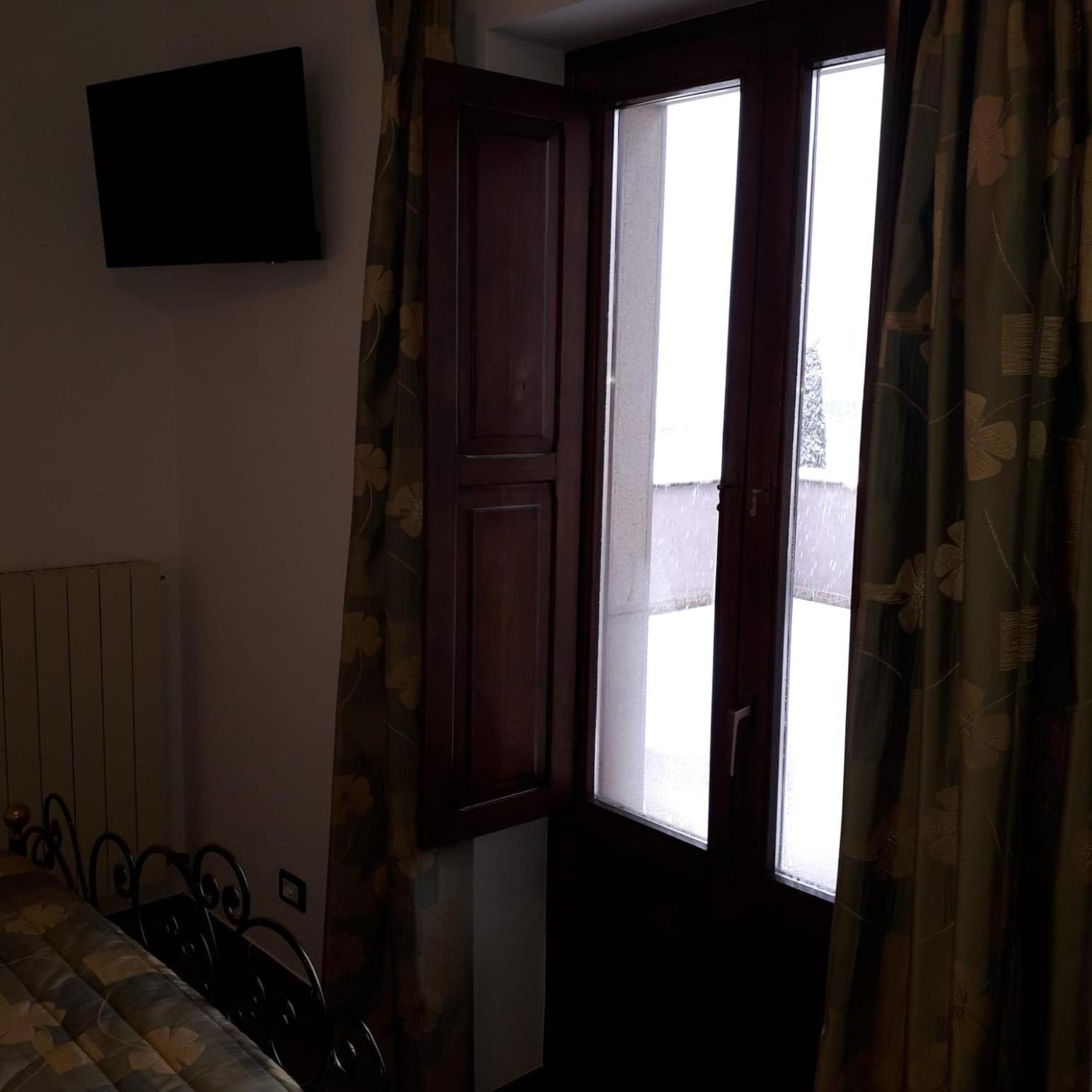 Hotel Bucaneve Pescasseroli Luaran gambar